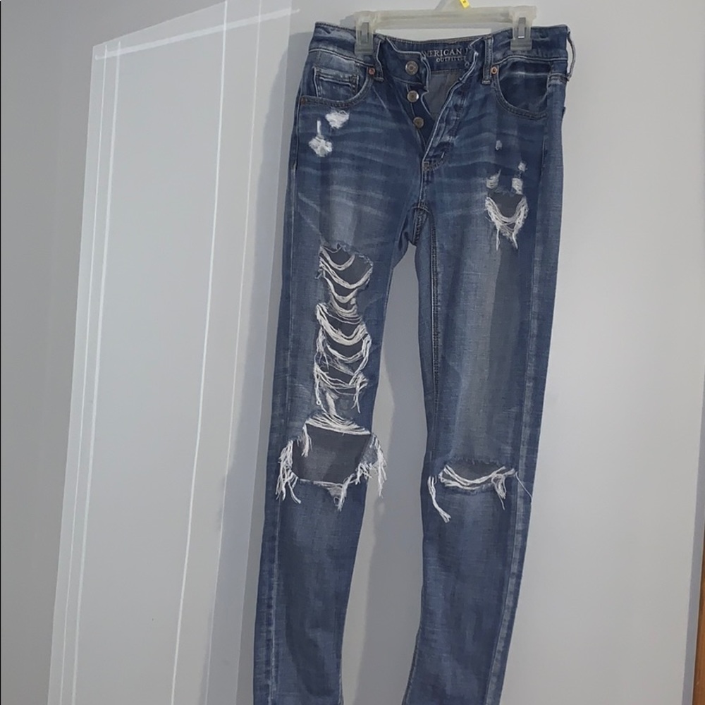 American eagle tomgirl jeans